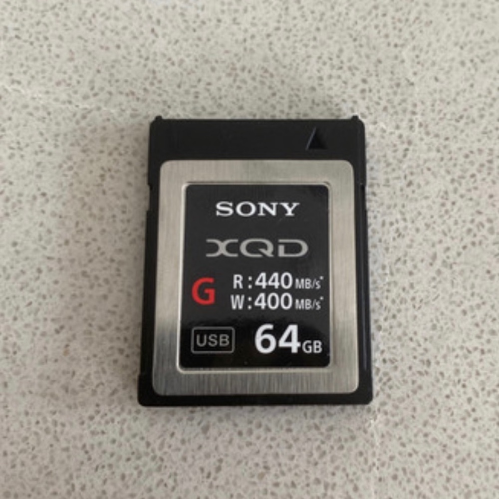 perfect condition professional memory card for DSLR’s 64GB